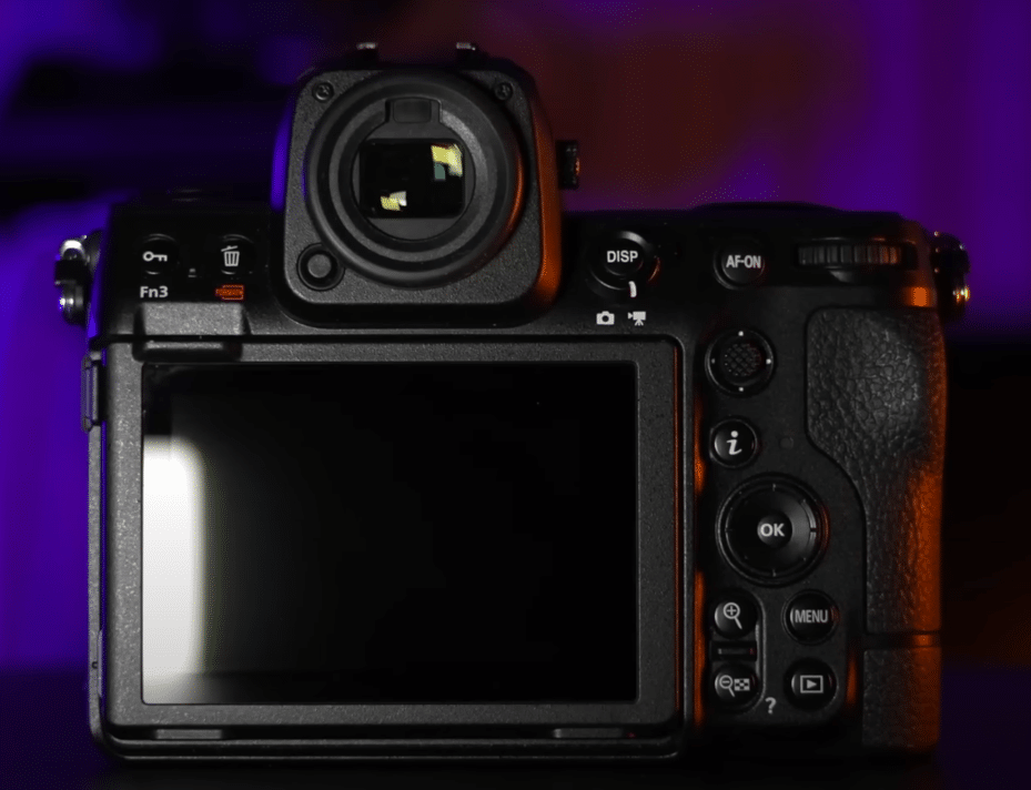 Ergonomie d'un hybride Nikon